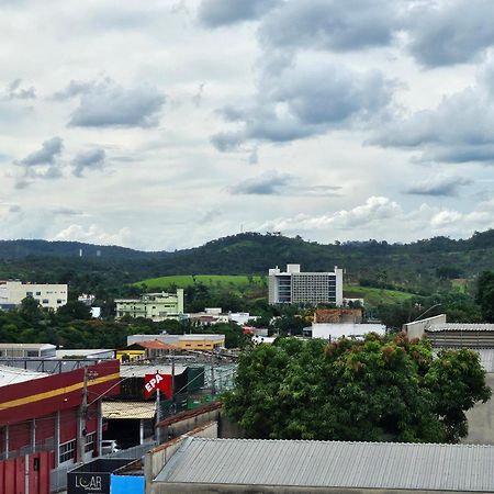 Hotel Avelar Ribeirao das Neves Bagian luar foto