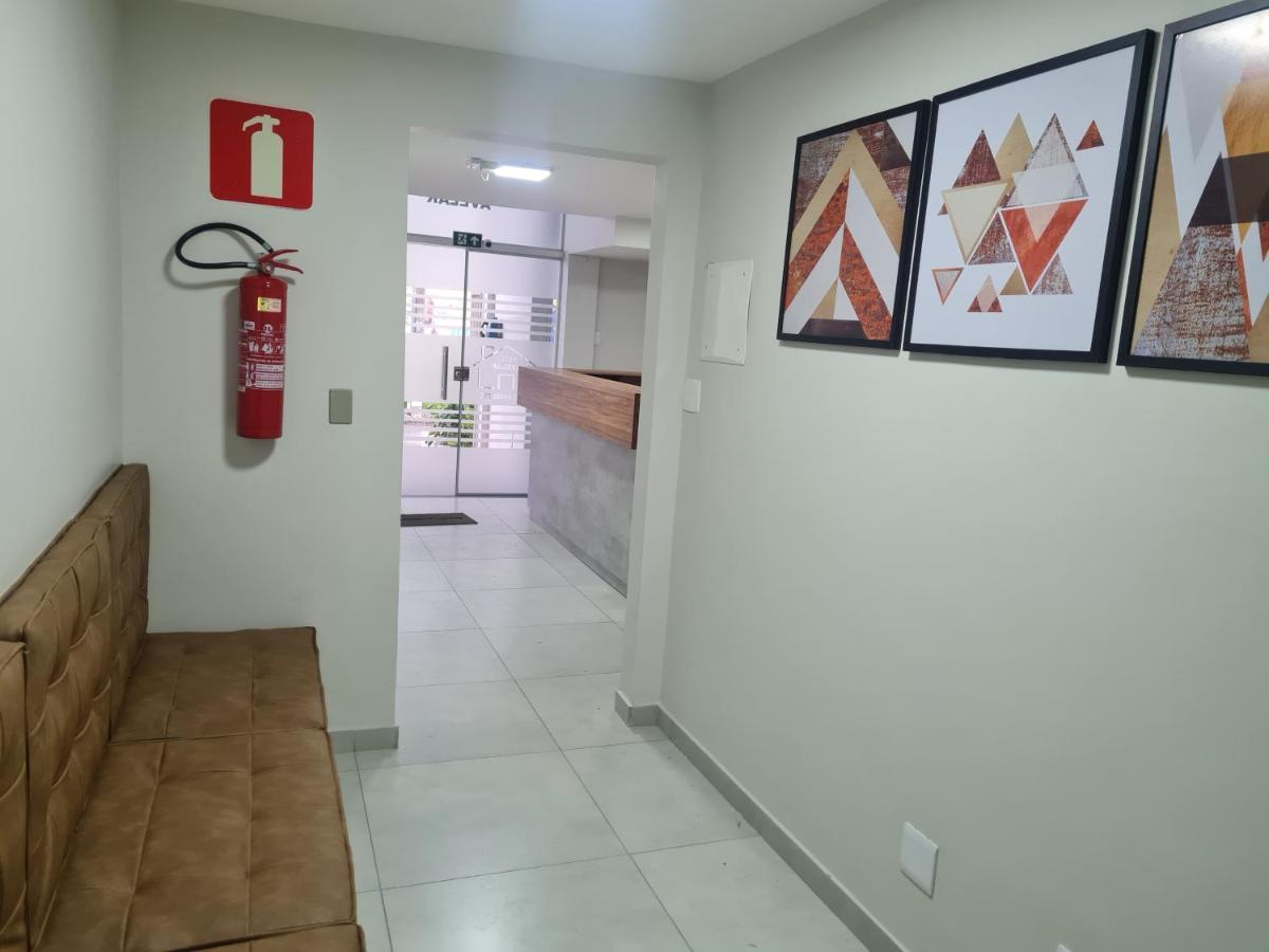 Hotel Avelar Ribeirao das Neves Bagian luar foto