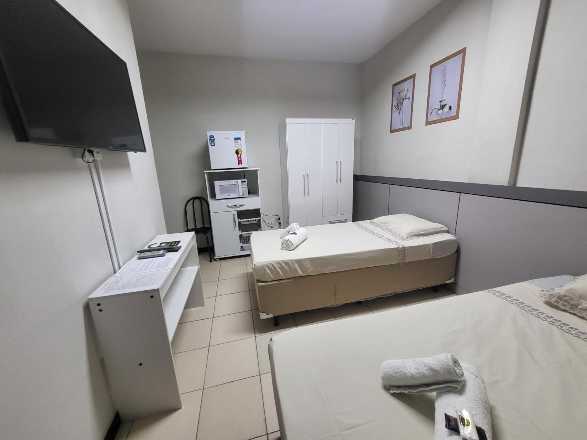Hotel Avelar Ribeirao das Neves Bagian luar foto